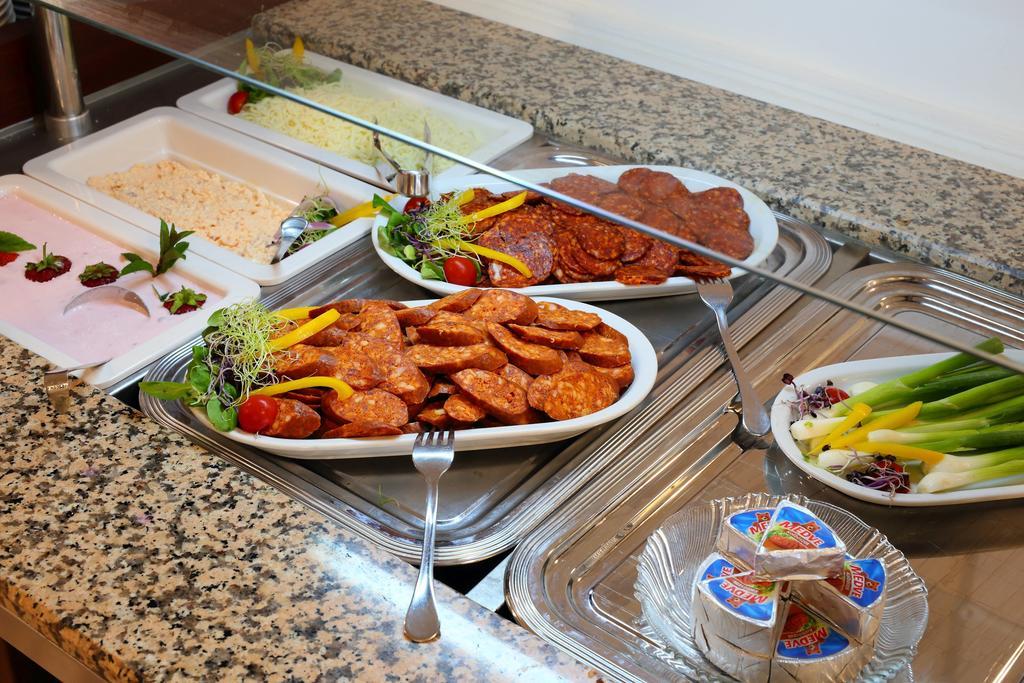 Hotel Margareta بالاتونفوريد المظهر الخارجي الصورة